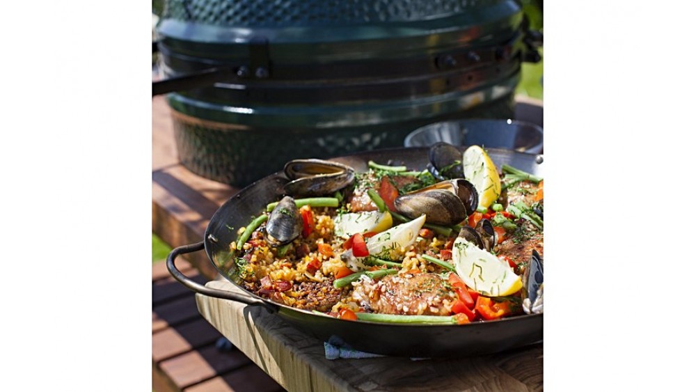 Big green 2025 egg paella pan